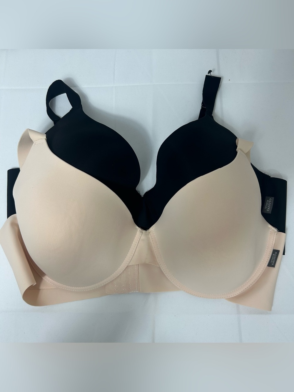 NWOT Vince Camuto Seamless Nude & Black T-Shirt Bra Underwire's Smooth Support